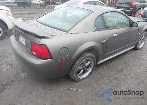 2001 Ford Mustang z USA, uszkodzony, nr VIN 1FAFP40491F223335